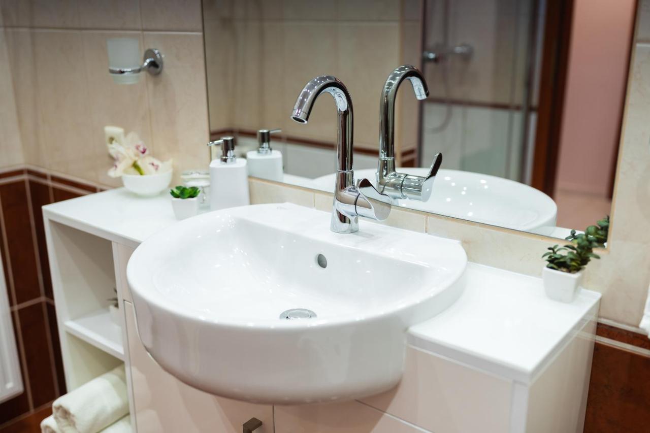 Sara-Lux Apartman Nyarliget Exteriér fotografie