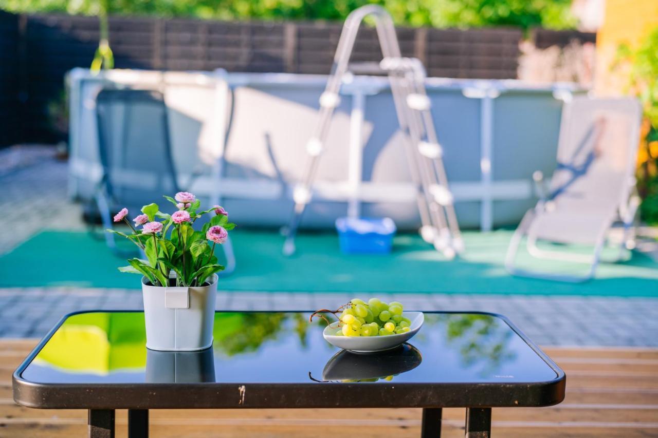 Sara-Lux Apartman Nyarliget Exteriér fotografie